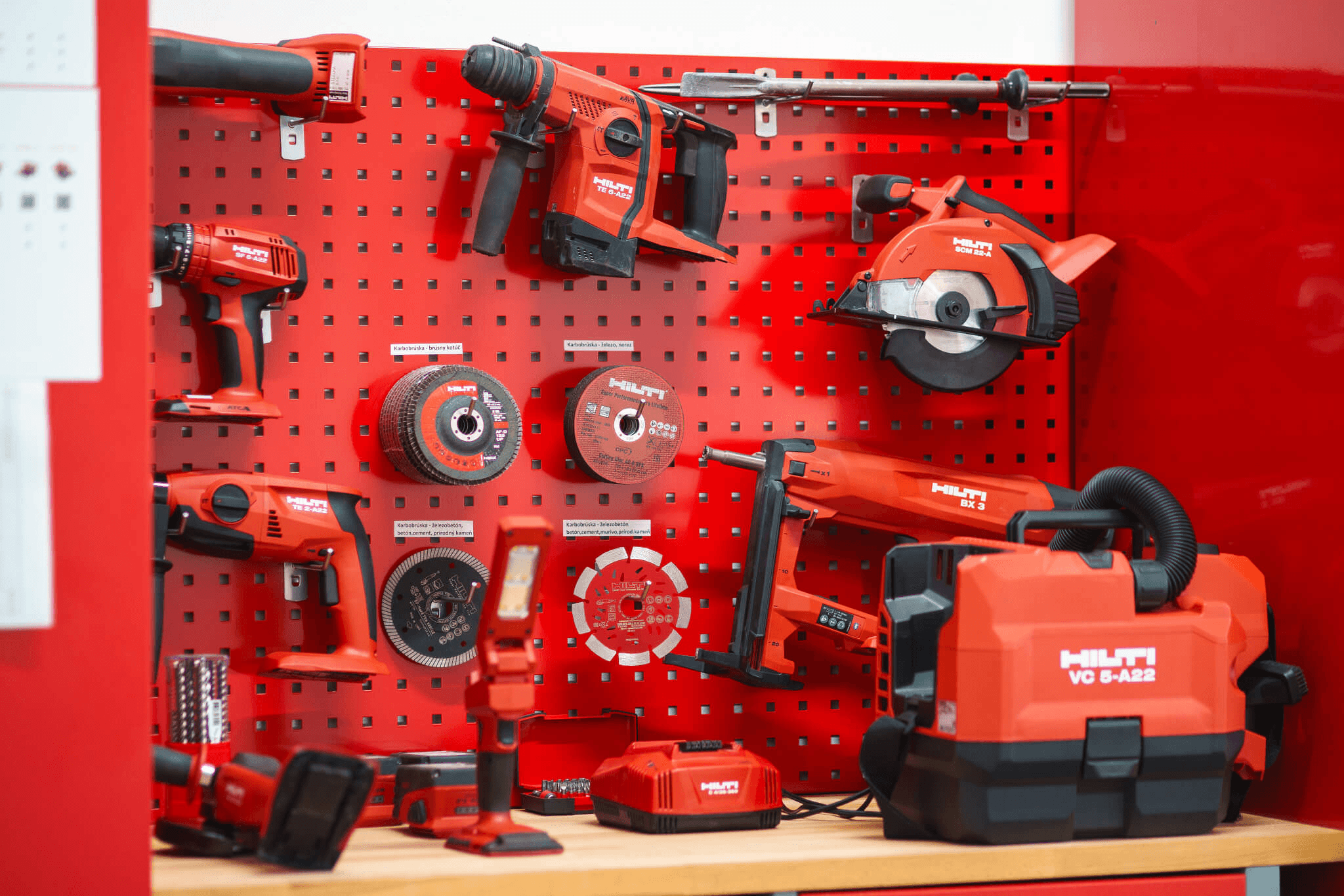 Bedeka Rental Bedeka Rental | Požičovňa stavebných strojov a náradia | Prešov | Košice